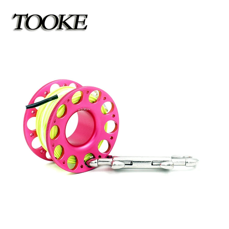 Tooke Plastic finger reel with 50ft of line and clip.